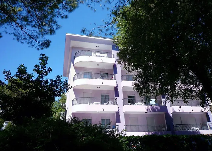 Relax By The Pool-beahost * Бибионе